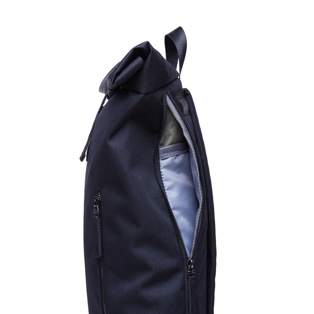 KAUKKO Backpack for daily use, KF06-1 ( Black Nylon / 15.7L ) - kaukko
