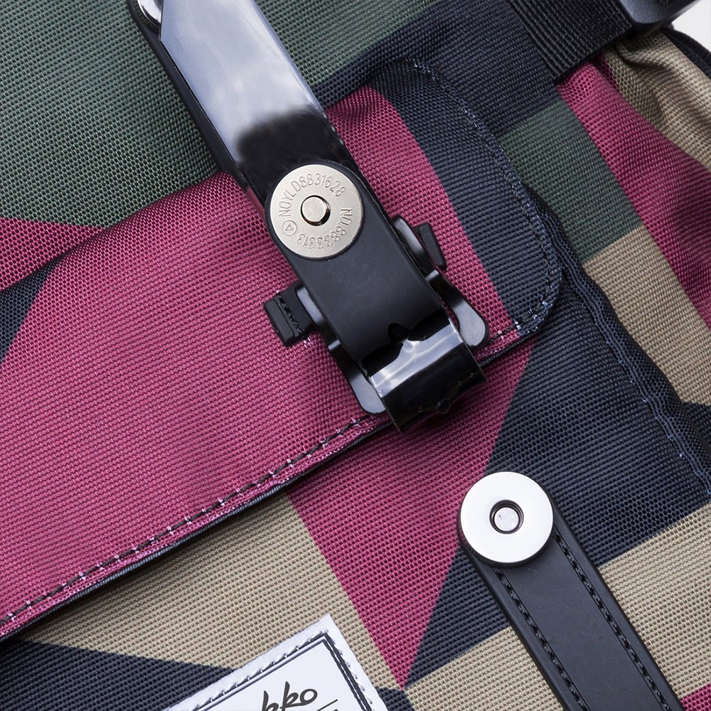 KAUKKO backpack women men casual backpack with 12 inch laptop compartment for hiking trips 25 * 14 * 40 cm, 14 L camo - kaukko