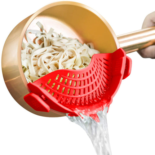 KAUKKO Clip On Strainer Silicone for All Pots and Pans, Pasta Strainer Clip on Food Strainer for Meat Vegetables Fruit Silicone Kitchen Colander 2pc Red