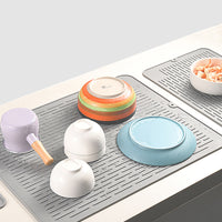 KAUKKO Silicone Dish Drying Mat,40 cm * 45 cm Dish Drainer Mat for Kitchen Counter, Heat Resistant Hot Pot Holder, Non-Slip Silicone Sink Mat,Blue