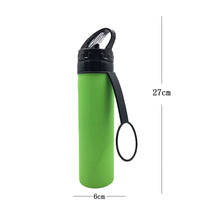 KAUKKO Collapsible Water Bottles, 18 oz Reuseable BPA Free Silicone Leak-proof Travel Water Bottle with Straw for Travel Gym Camping Hiking, Portable Sports Water Bottle with Carabiner Green