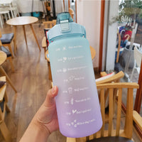 KAUKKO Fashionable large capacity outdoor frosted plastic cup gradient sports portable kettle colorful space bomb cover straw cup Green